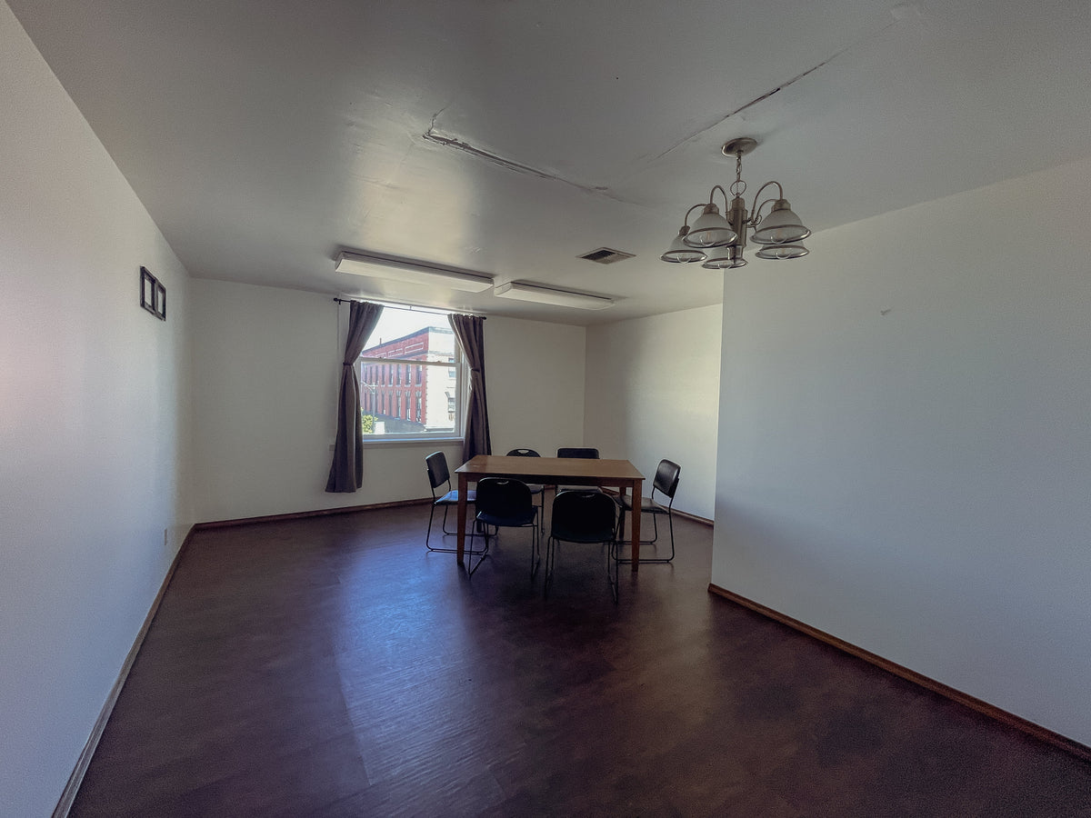 Study Room (Max 15 People)