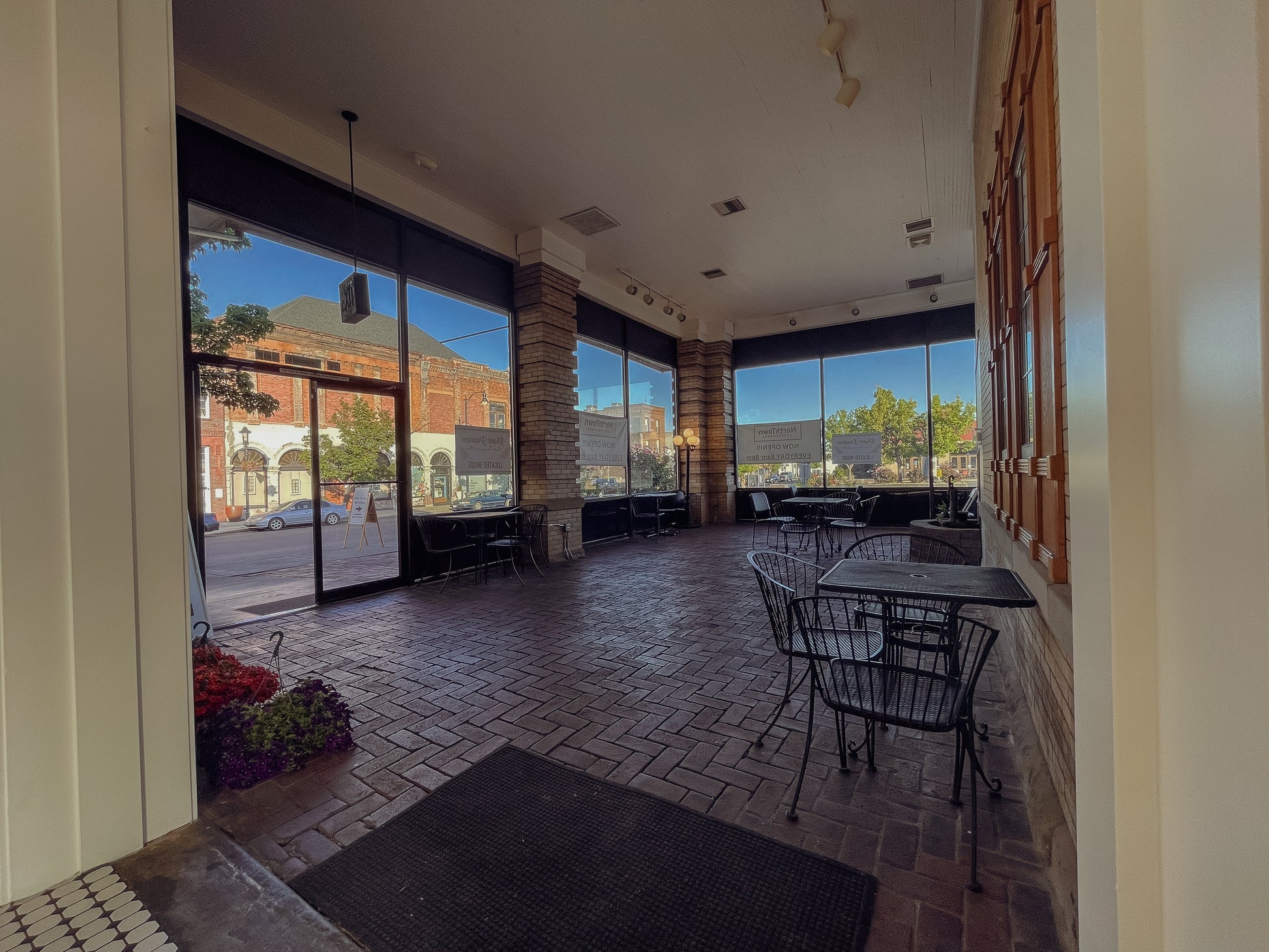 Sun Room (Max 40 People)